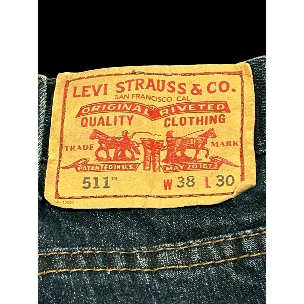 Levi's Vintage 511 Slim Fit Medium Wash Blue Denim Jean, 38x30 (35x30) 100% Cot